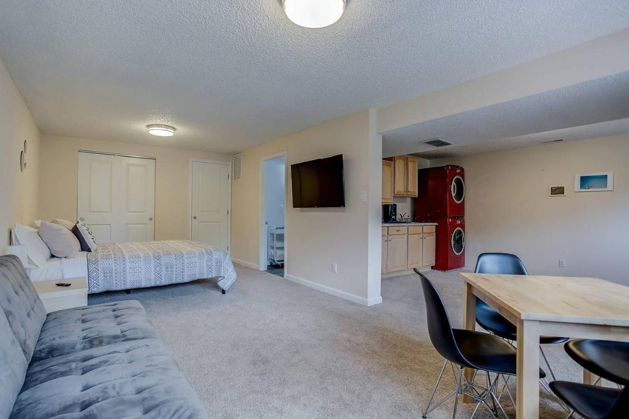 Bright & Cozy Studio Apartment In Colorado Springs Luaran gambar