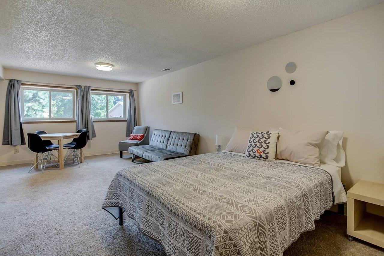 Bright & Cozy Studio Apartment In Colorado Springs Luaran gambar