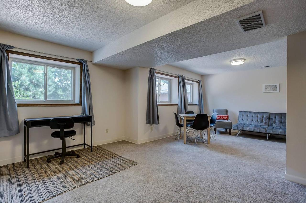 Bright & Cozy Studio Apartment In Colorado Springs Luaran gambar